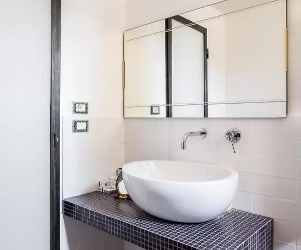 A Saltarelli Vicino All'aeroporto *