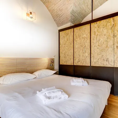 A Saltarelli Vicino All'aeroporto Apartment